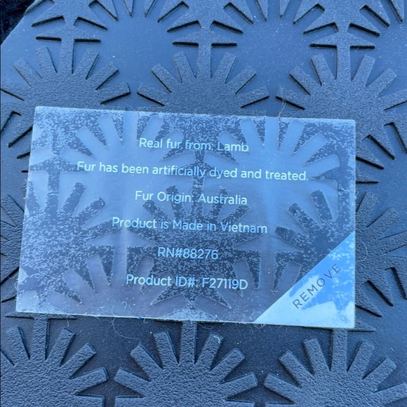 New UGG Brand Black Fuzz Yeah Slides Sz 8 - Picture 8 of 16